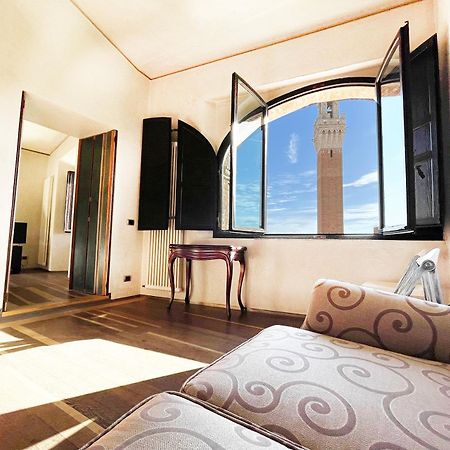 Il Campo 8: Piazza Del Campo Apartment Siena Luaran gambar