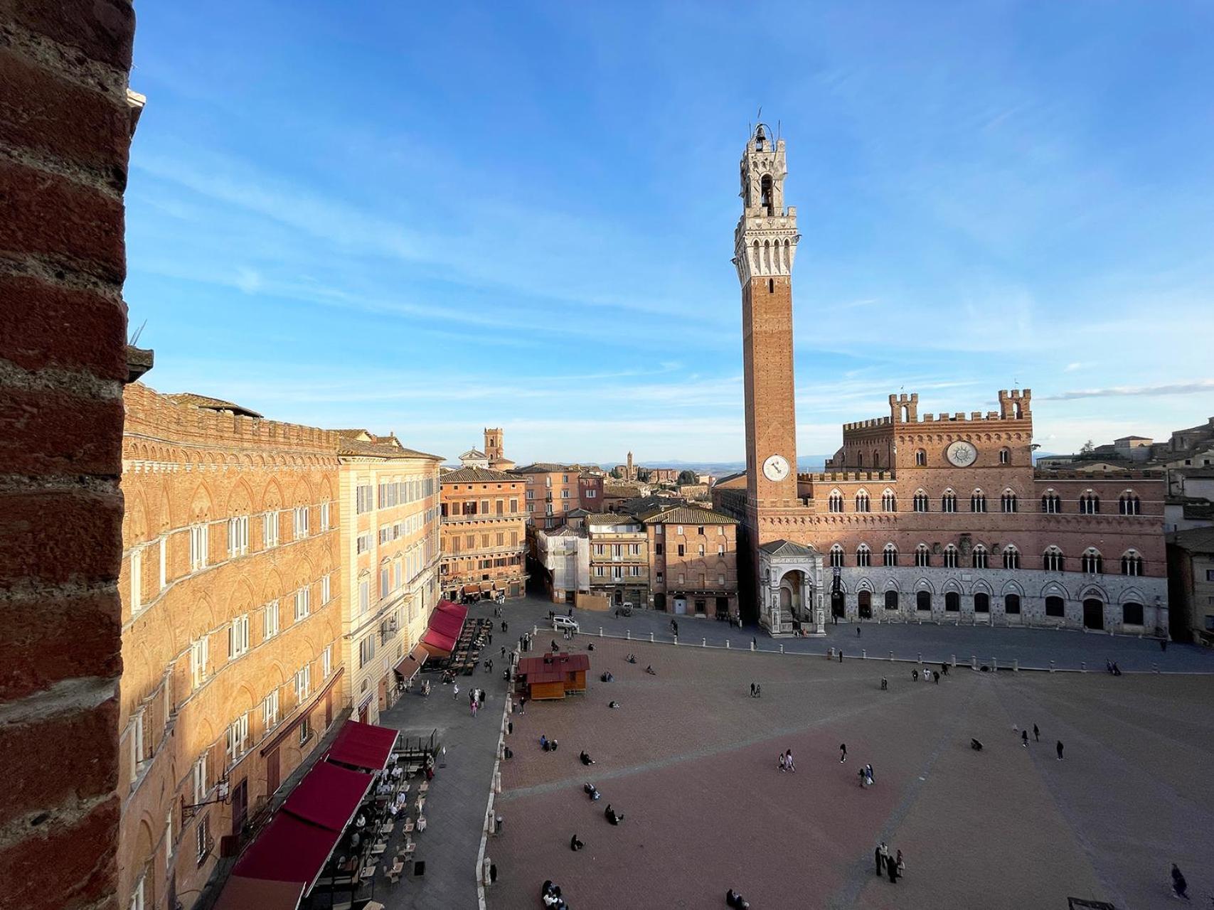 Il Campo 8: Piazza Del Campo Apartment Siena Luaran gambar