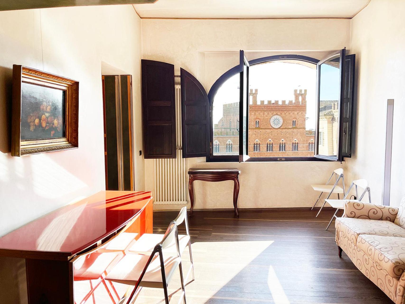 Il Campo 8: Piazza Del Campo Apartment Siena Luaran gambar