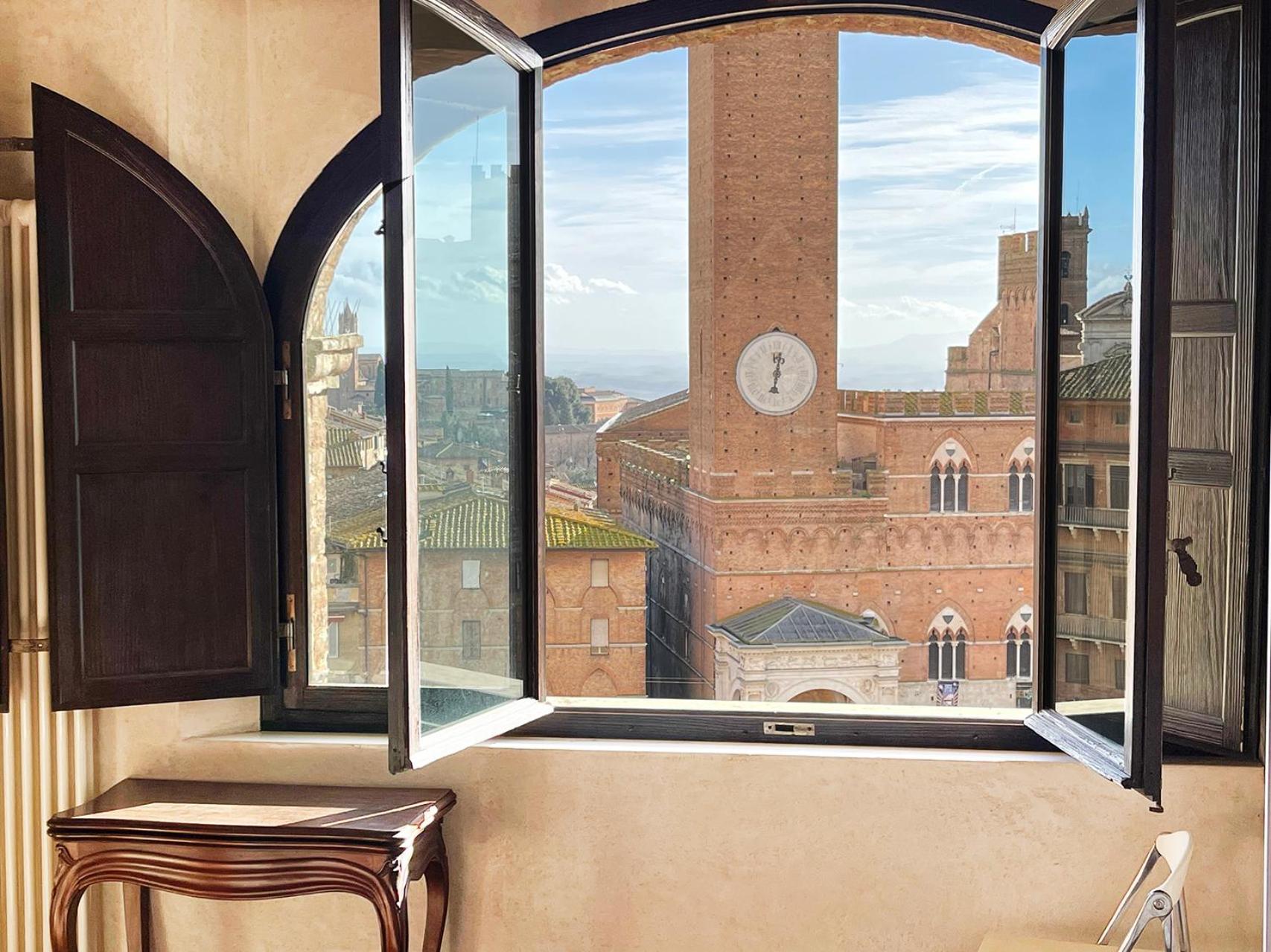 Il Campo 8: Piazza Del Campo Apartment Siena Luaran gambar